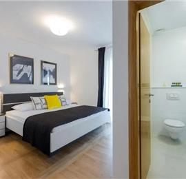 3 bedroom villa with infinity pool in Mlini, sleeps 6